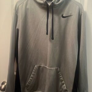Nike Gray and Black Therma-Fit Pullover Hoodie